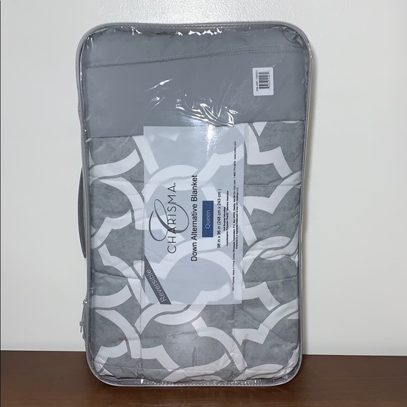 Charisma Bedding Charisma Down Alternative Queen Blanket Reversib